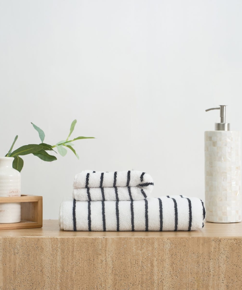 Khăn Cotton cao cấp - Họa tiết Sọc đen