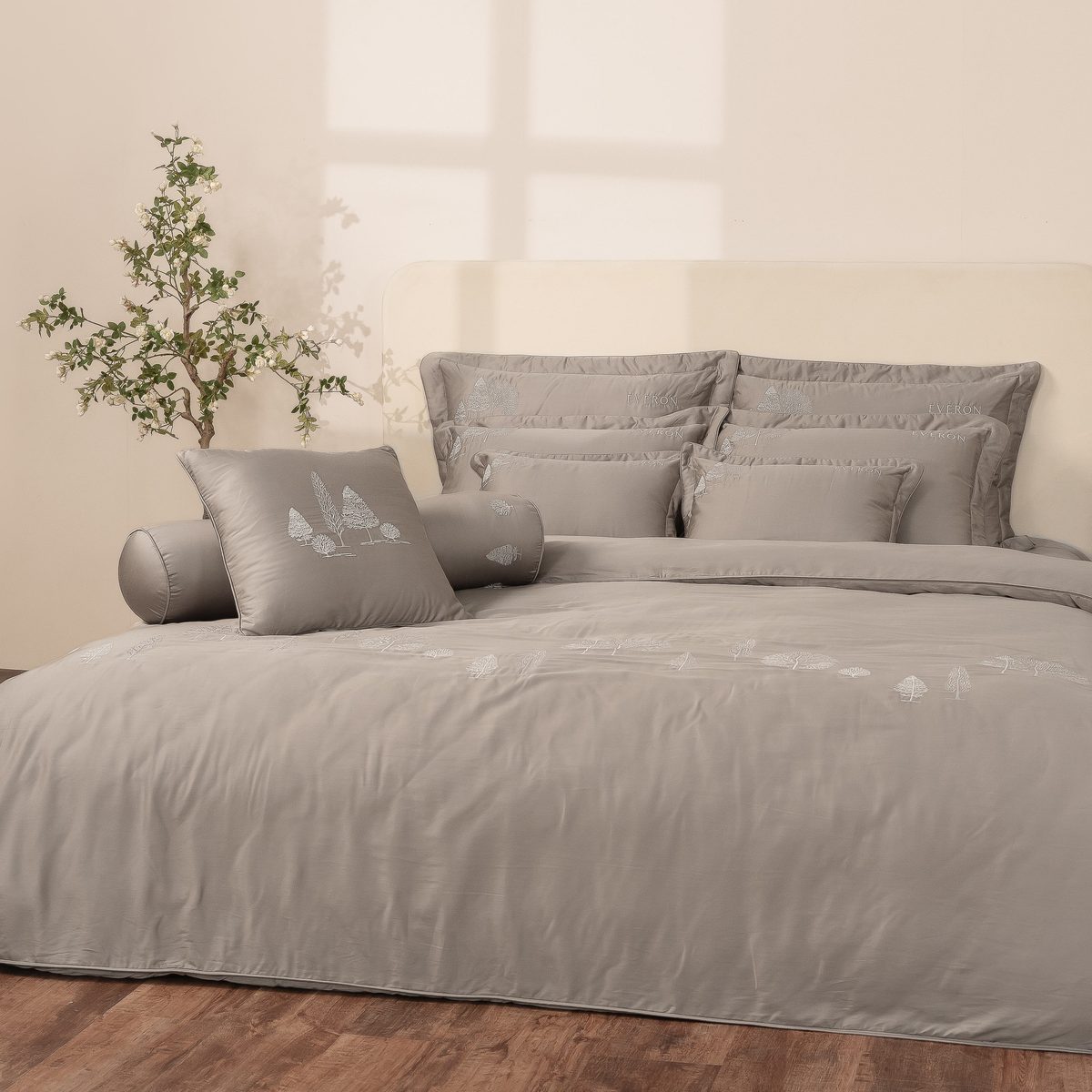 Pine - ESTC27006 4 Pine - ESTC27006